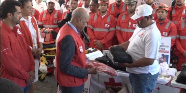 Más de 10 mil voluntarios en calles y playas en Semana Santa