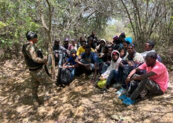 En operativos de interdicción Ejército detiene a 65 haitianos en condición migratoria irregular en Montecristi