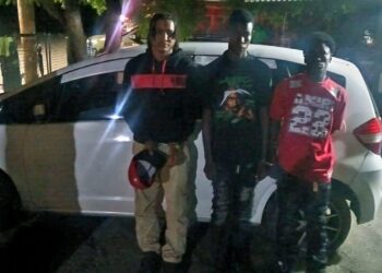 Ejército detiene hombre que transportaba a dos extranjeros indocumentados en San Juan de la Maguana
