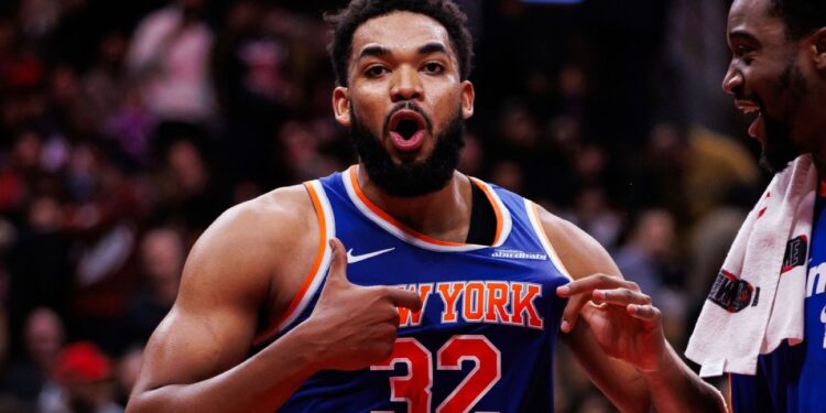 Karl-Anthony Towns realiza un doble-doble en victoria Knicks