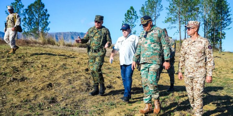 Ministros de la Presidencia, Defensa y migración realizan recorrido fronterizo en la zona norte para fortalecer seguridad y desarrollo comunitario