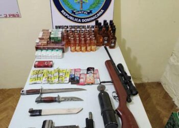 DINTEL, DICRIM y Preventiva realizan operativos conjuntos en Montecristi; ocupan armas, contrabando y detienen a tres Personas