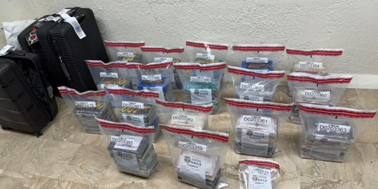 Ocupan 83 paquetes de cocaína en el aeropuerto de Punta Cana