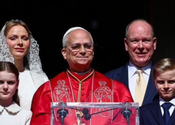 El papa León XIV denuncia «brechas entre ricos y pobres»