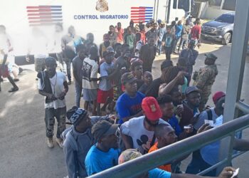 Ejército detiene a 51 extranjeros en condición migratoria irregular en Santiago Rodríguez y Dajabón