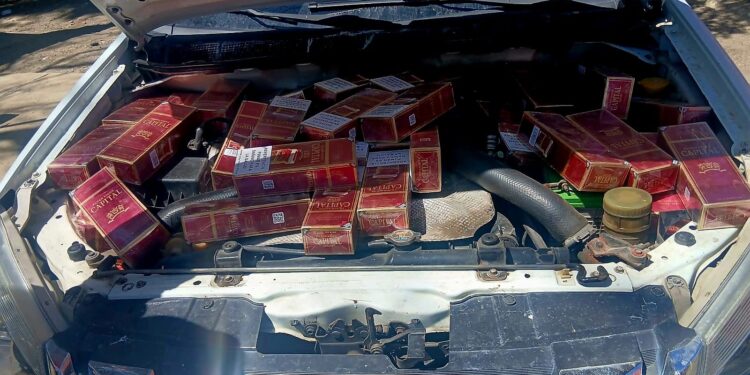 Ejército detiene hombre ocultaba contrabando de 93,000 cigarrillos en unca camioneta detenida en Hatillo Palma