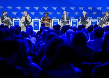 FMI ve perturbaciones significativas porla guerra con Irán