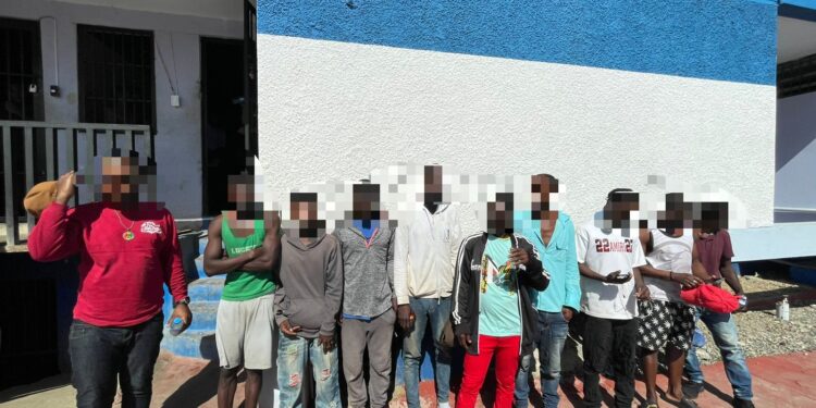 Puntos fronterizos de Elías Piña y Dajabón lideran flujo de retorno este lunes con 865 extranjeros procesados