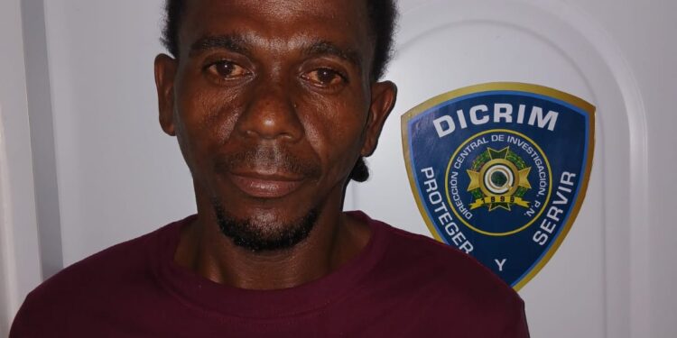 Traen a Dajabón presunto homicida detenido por DICRIN en SD
