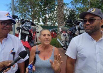 Una mujer resulta ganadora de motor sorteado por estación de combustibles ¨la Fe¨ en Dajabón 