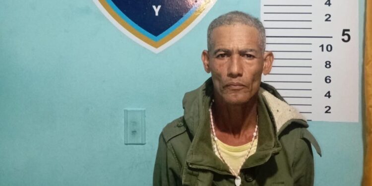 Se entrega a la Policía hombre que intentó matar a machetazos a su exesposa y exsuegra en Yásica