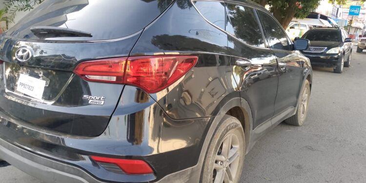 DICRIM y Policía Preventiva recuperan Yipeta robada en Dajabón 