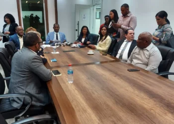 Por fin! Comisión de Trabajo CD aprueba informe de reforma laboral; no toca cesantía