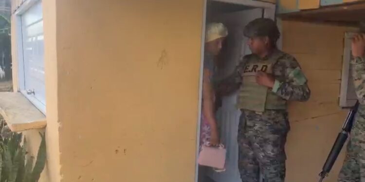 Ejército interviene vivienda utilizada como centro de acopio de indocumentados en Dajabón