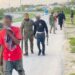 Bajo lluvia Migración continúa operativos de interdicción