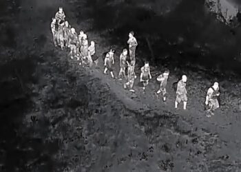 Ejército detiene a 28 haitianos indocumentados detectados con drones en Dajabón