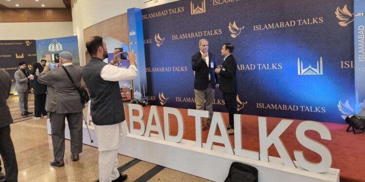 EEUU espera negociaciones con Irán «durante el fin de semana»