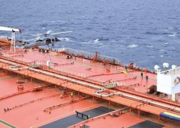 Fuerzas EU abordan petrolero llevaba crudo iraní en el Índico
