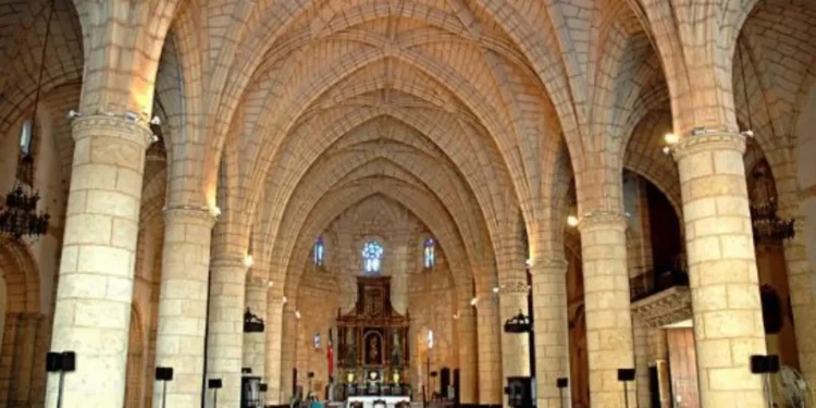 La iglesia llama a Espectáculos Públicos para que exija a los artistas limpiar sus letras