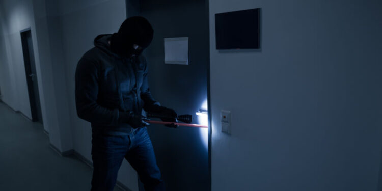 Desconocidos roban en local de la JCE en Villa Vásquez