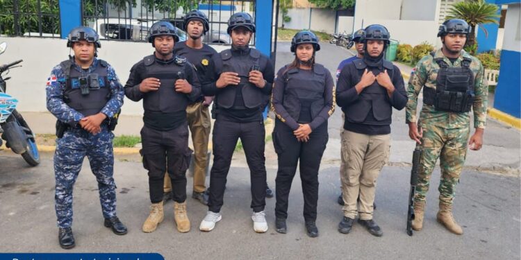 Un total de 211 indocumentados detienen este miércoles en operativos de interdicción migratoria en Zona Metropolitana de 1,065 en todo el país