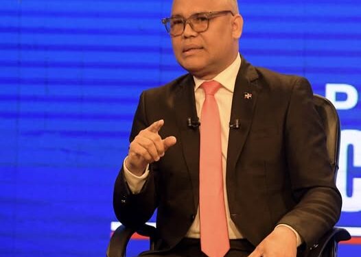 Fiscalía de Montecristi cita al pastor Carlos Peña por denuncia de extorsión y chantaje