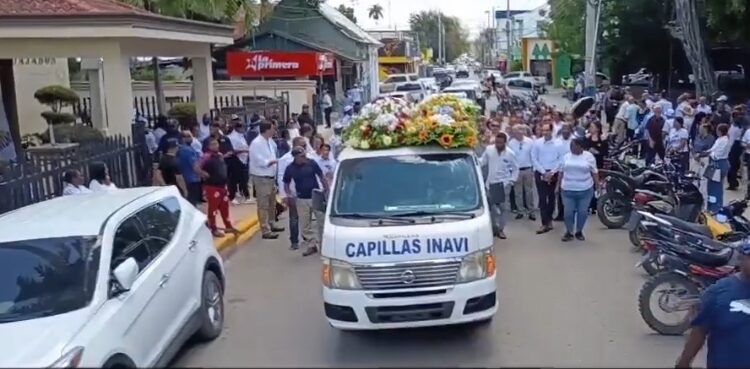 Sepultan con honores de ex alcalde empresario Ely Escoto fallecido en Dajabón