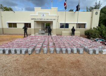 RD, con apoyo EU, incauta 1,6 toneladas cocaína Pedernales