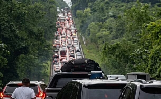 Gobierno dice tránsito RD en Semana Santa ha roto récord