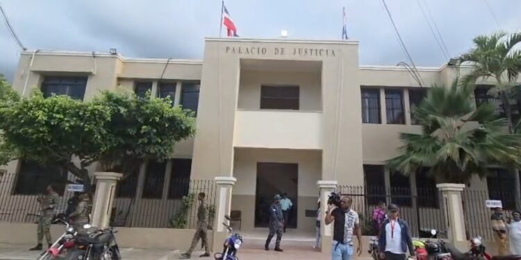 Tribunal colegiado condena a 30 años de prisión y deja dos en libertad por el cuádruple asesinato de una familia en la Barrera Aminilla Dajabón 