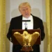 Trump arremete contra Powell por seguir en junta de la Fed y dice que «nadie lo quiere»