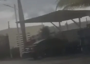 Ventarrones y lluvias intensas causan destrozos y severas inundaciones en Valverde