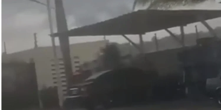 Ventarrones y lluvias intensas causan destrozos y severas inundaciones en Valverde