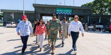 Lee Ballester supervisa controles migratorios en la frontera domínico-haitiana