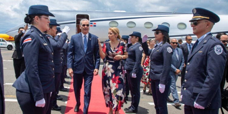 Presidente de Rep. Dominicana llegó este jueves 7 a Costa Rica