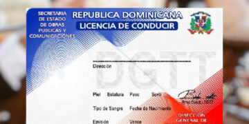 Presidente Abinader amplía vigencia de licencias de conducir para mayores de 65 años