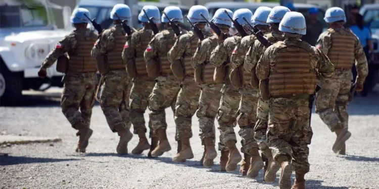 Cascos azules de una ONU lánguida