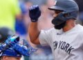 Dominicano Amed Rosario pega dos jonrones para los Yankees