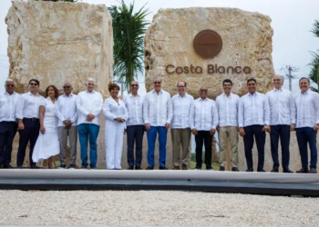 Abinader anuncia transformación de Boca Chica con inversión de RD$20 mil millones