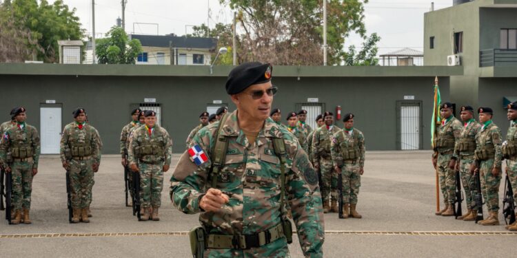 Comandante del Ejército inspecciona unidades y operatividad fronteriza en provincias de la Línea Noroeste