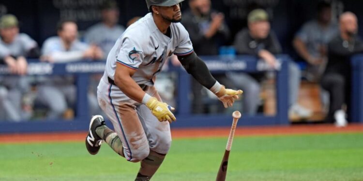 Dominicano Otto López lidera las Grandes Ligas con 69 hits