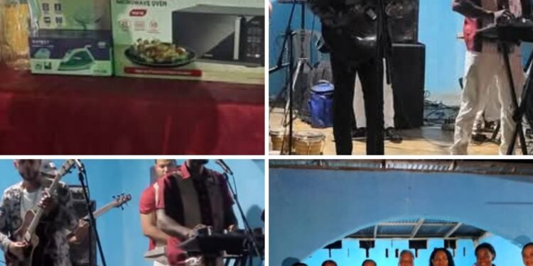 Reconocen y entregan regalos durante agasajo en el día de las madres  la Vigía Dajabón