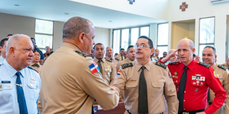 Ministerio de Defensa celebra 60 aniversario de las Escuelas Vocacionales de las FF.AA. y la P.N.