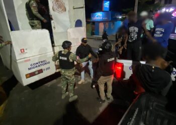 DGM deporta 3,276 indocumentados durante el fin de semana y detuvo3,794