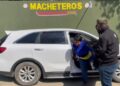 Ejército intercepta vehículo con 20 indocumentados tras persecución en Valverde