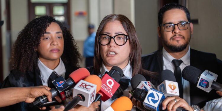 Un año de prisión preventiva para diez integrantes de red que realizó una estafa millonaria a entidad financiera