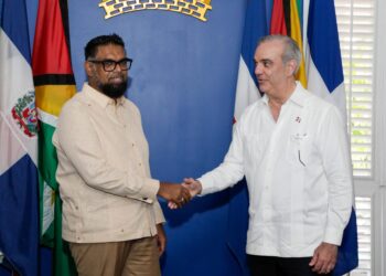 RD y Guyana firman contrato para exploración de petróleo
