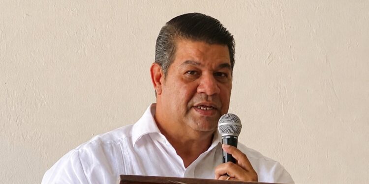 Presidente de ADEPUR urge concluir tramo carretero en Punta Rucia para evitar taponamientos