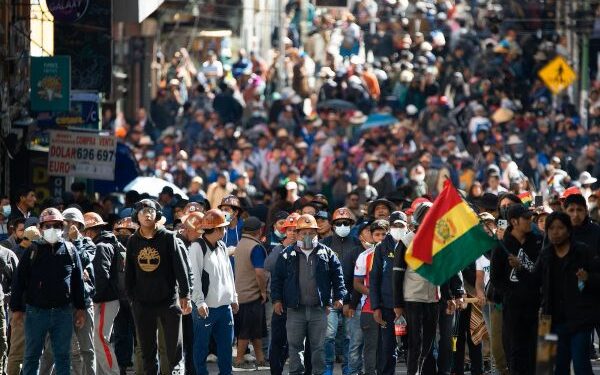 BOLIVIA: Gobierno acusa a Evo Morales de «generar violencia»