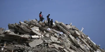 El grito de dolor en La Guaira esperando rescatistas